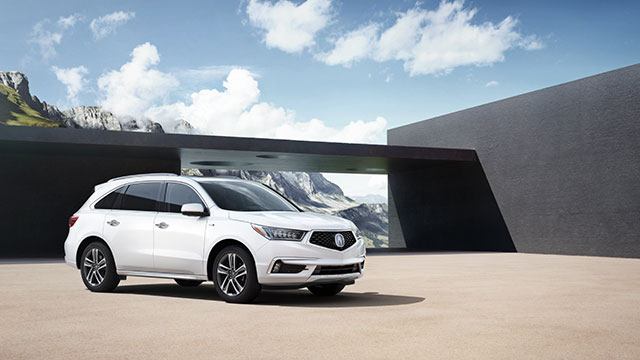 2019 Acura MDX in mountain driveway