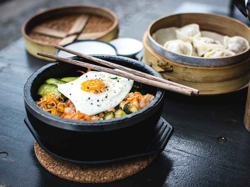 Korean bibimpap with egg and vegetables